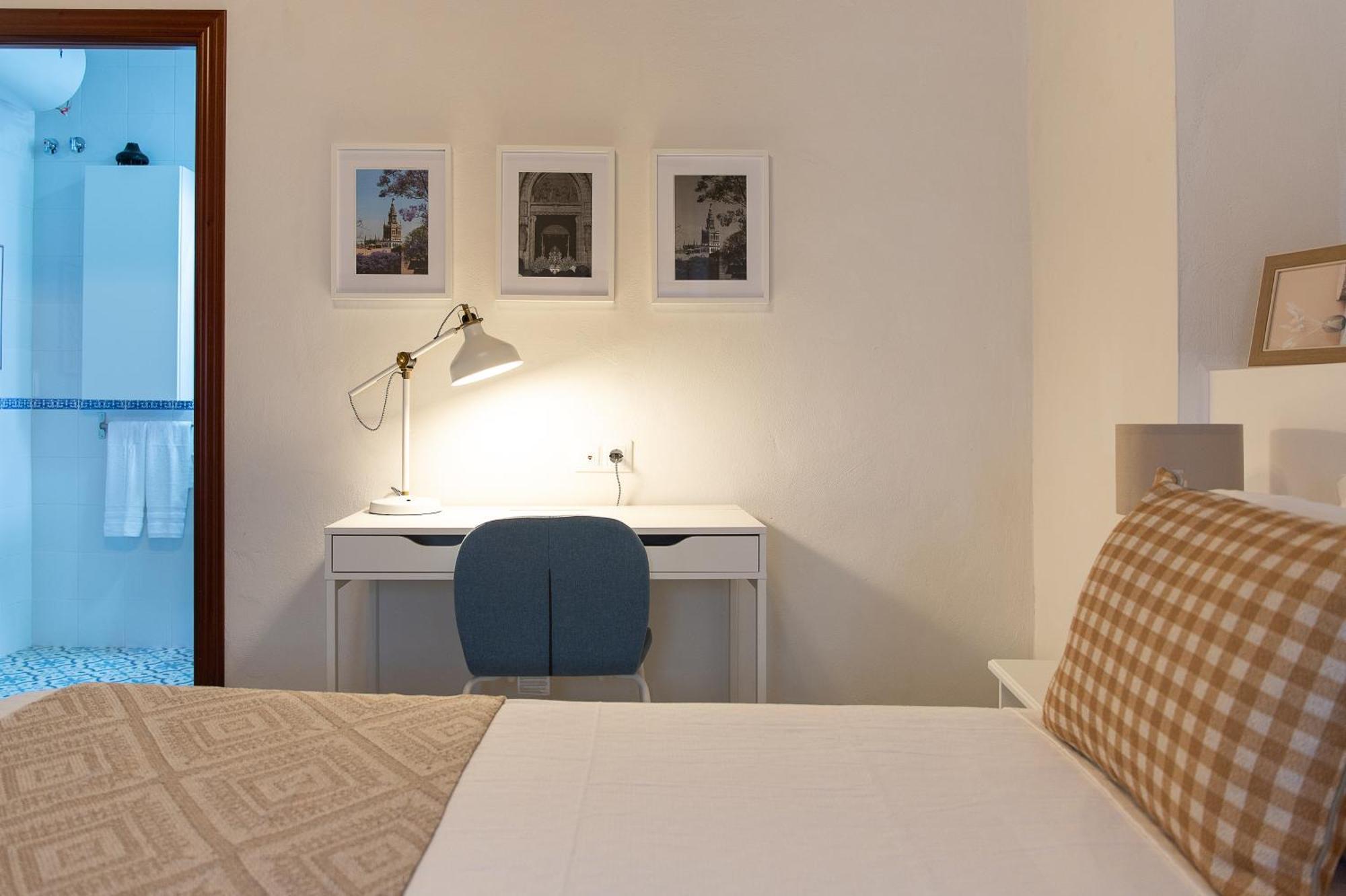 Apartamentos San Francisco Seville Exterior photo