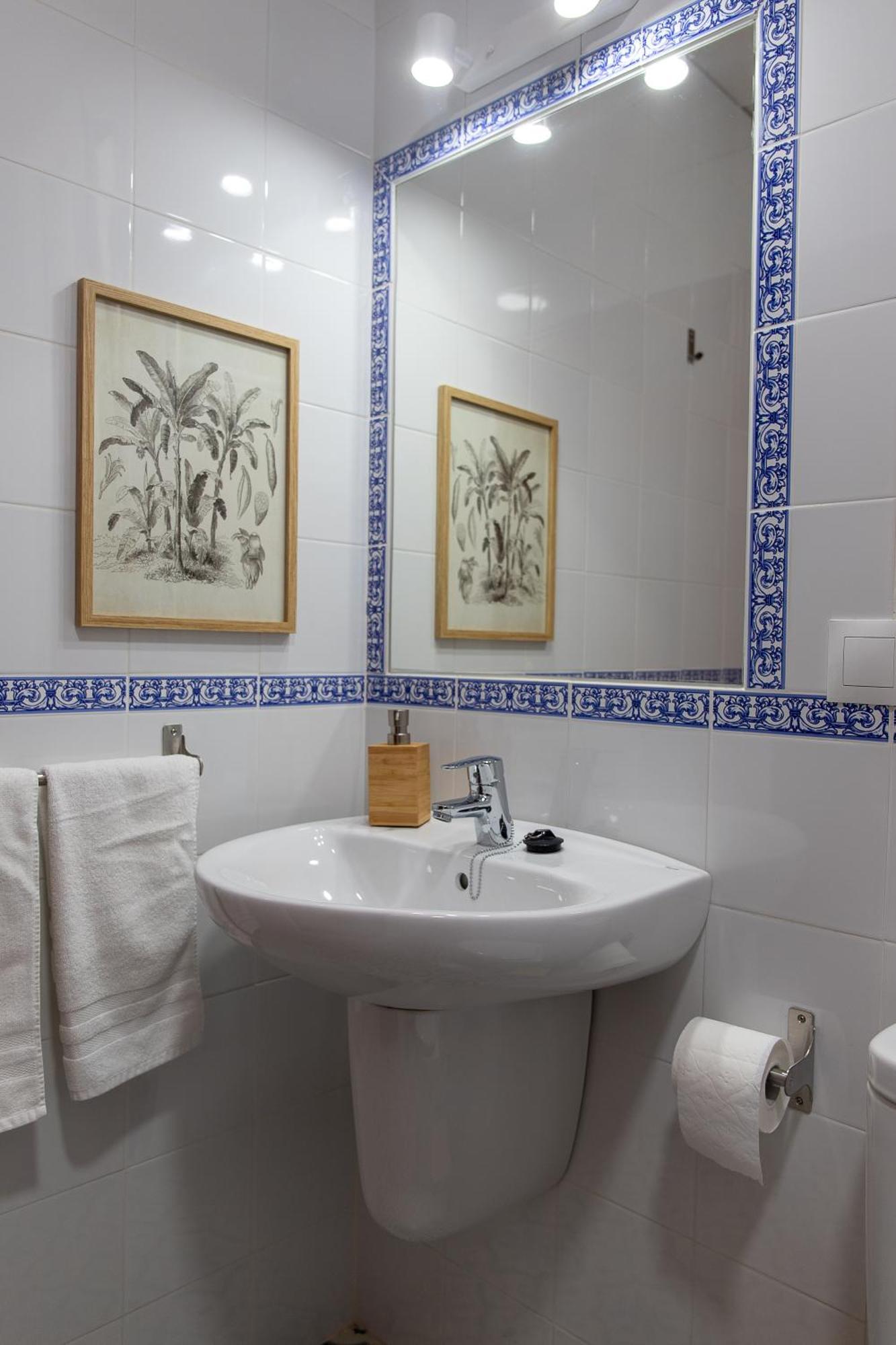 Apartamentos San Francisco Seville Exterior photo